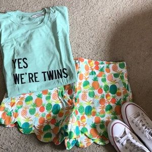 Crown & Ivy pineapple scalloped shorts, size 10